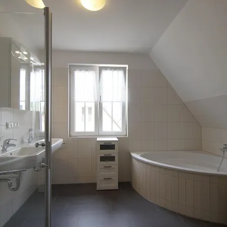 Ferienhaus Reethaus Freddy In Glowe